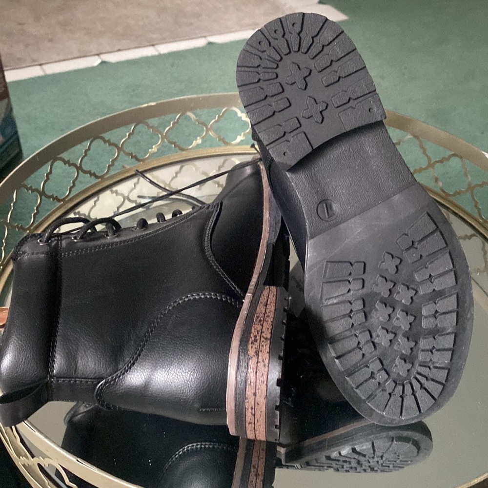 Goodfellow & Co boots - Picture 4 of 5